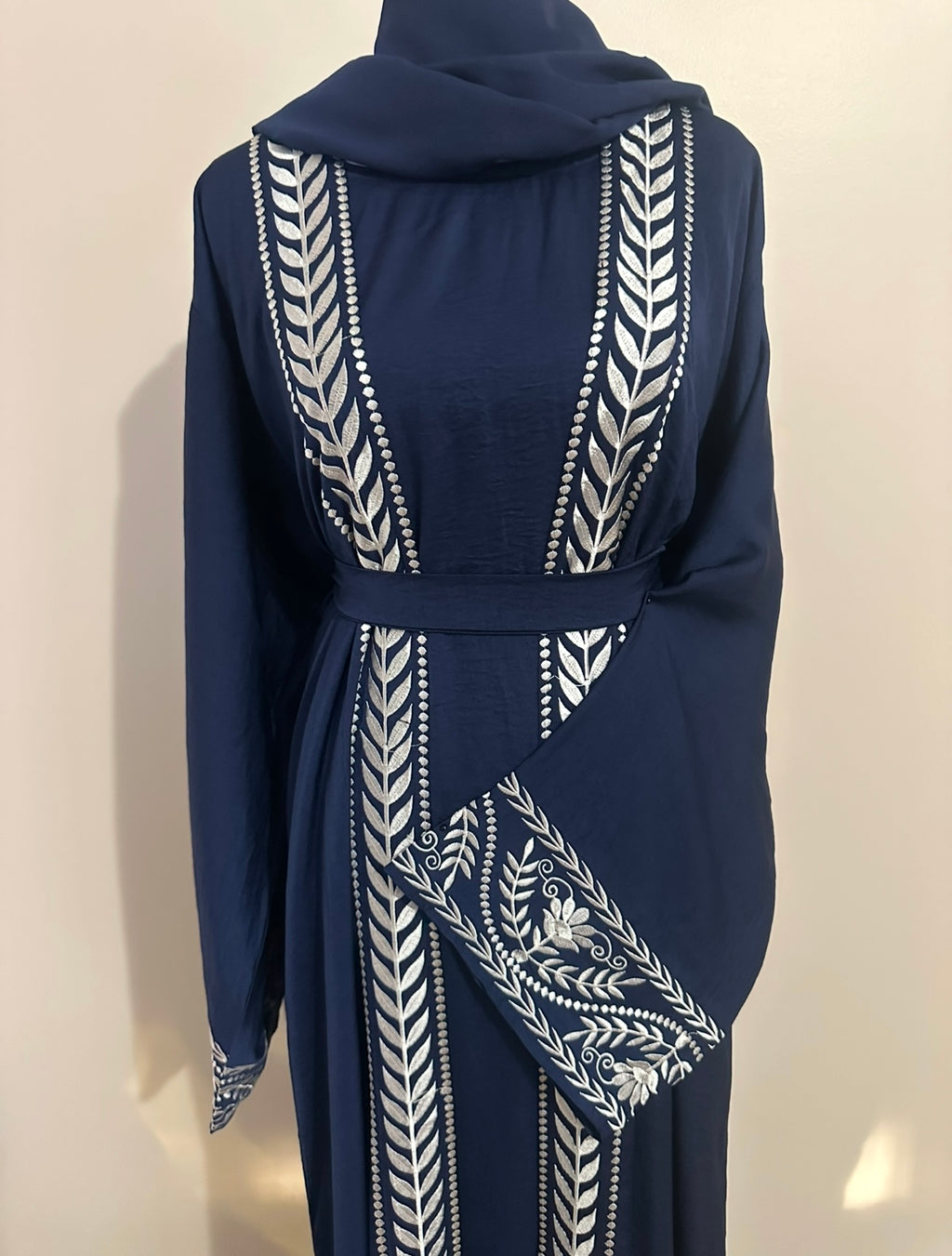 Navy Branch Abaya Set